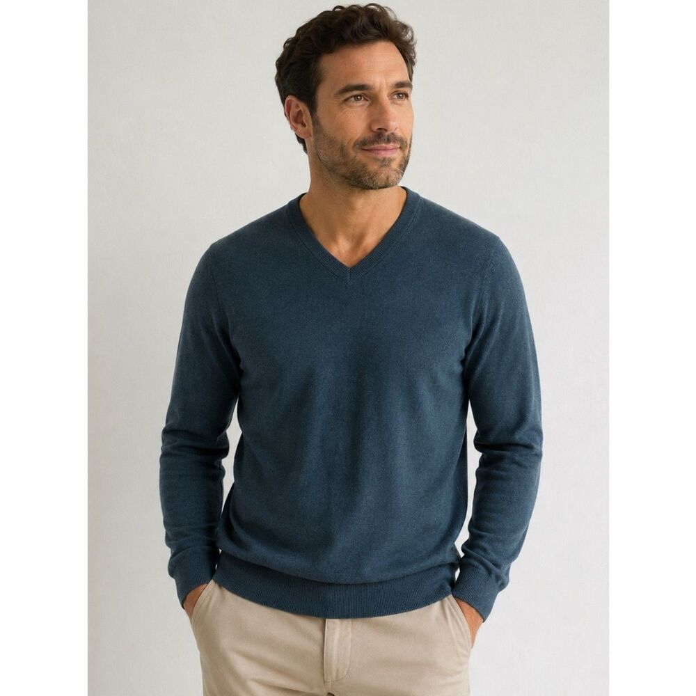 EVERLANE Men’s Cashmere V-Neck Blue Long Sleeve Sweater Medium